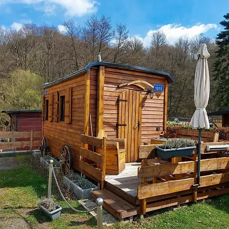 Holiday home Hetzinger Bauwagen 1015 Nideggen